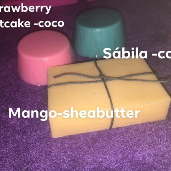 100% hand mad soaps - Picture 4 of 8